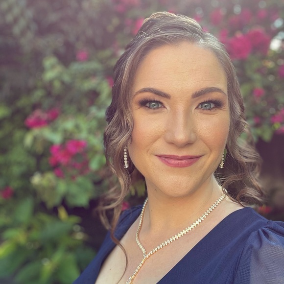 Meet your Posher, Carol - Picture 5 of 8